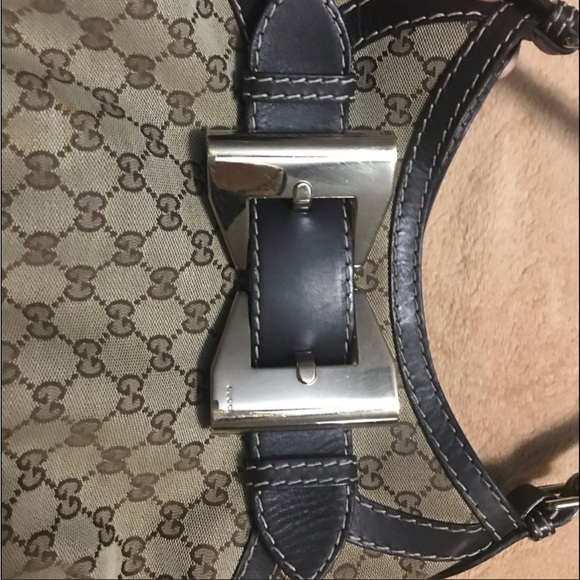 ♥️🥳♥️ BUNDLE- Gucci shoulder bag and Gucci shoes ( 7B ) - Picture 9 of 16